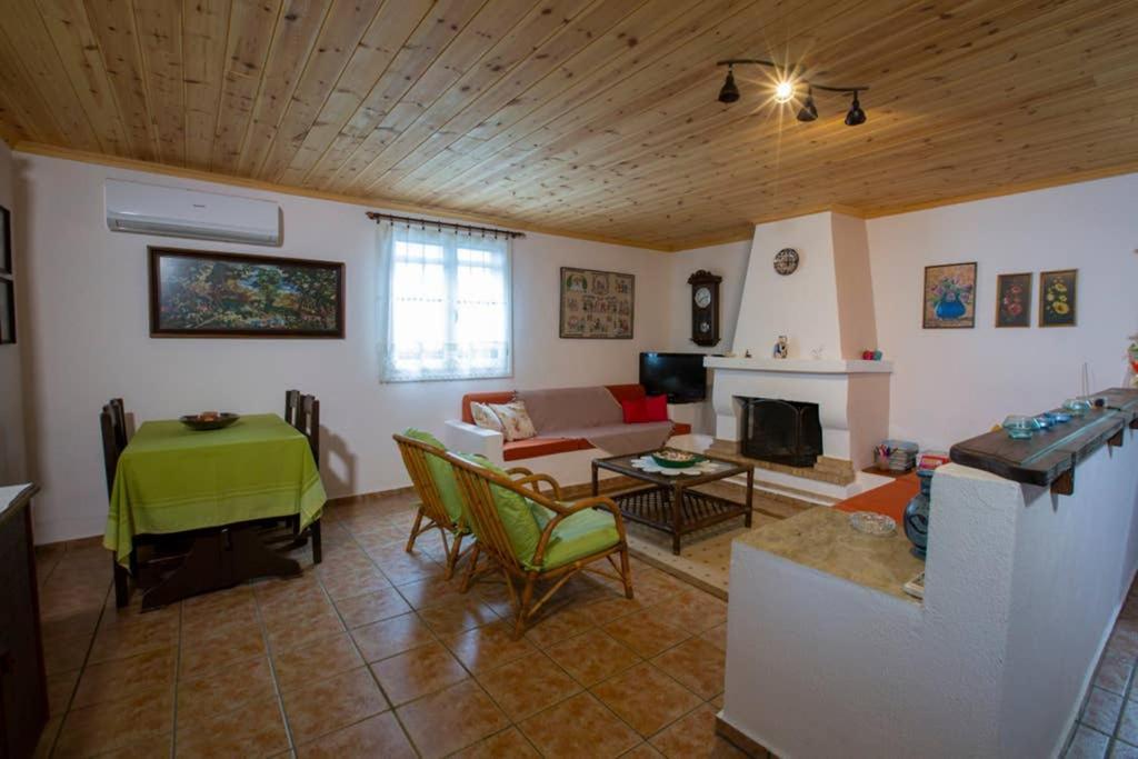 Agrampeli Villa Ierissos Exteriör bild
